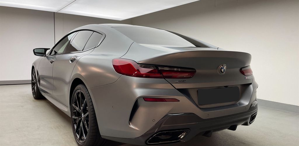 BMW M850i xDRIVE GRAN COUPÉ | sportovní a luxusní předváděcí auto skladem | benzínový motoro | 530 koní | ihned k předání | AUTOiBUY.com